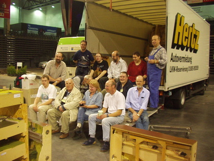 Clubmitglieder mit Helfern